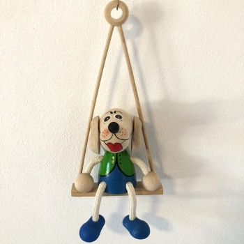 Panáček jezevčík na houpačce