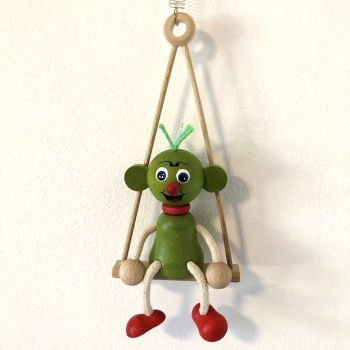 Panáček Rákosník na houpačce